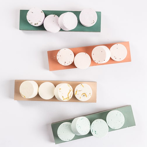 Bath Bombs vs Shower Steamers: What's the Difference?